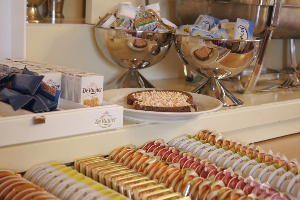 Hotel Restaurant la Sonnerie Son en Breugel Extérieur photo